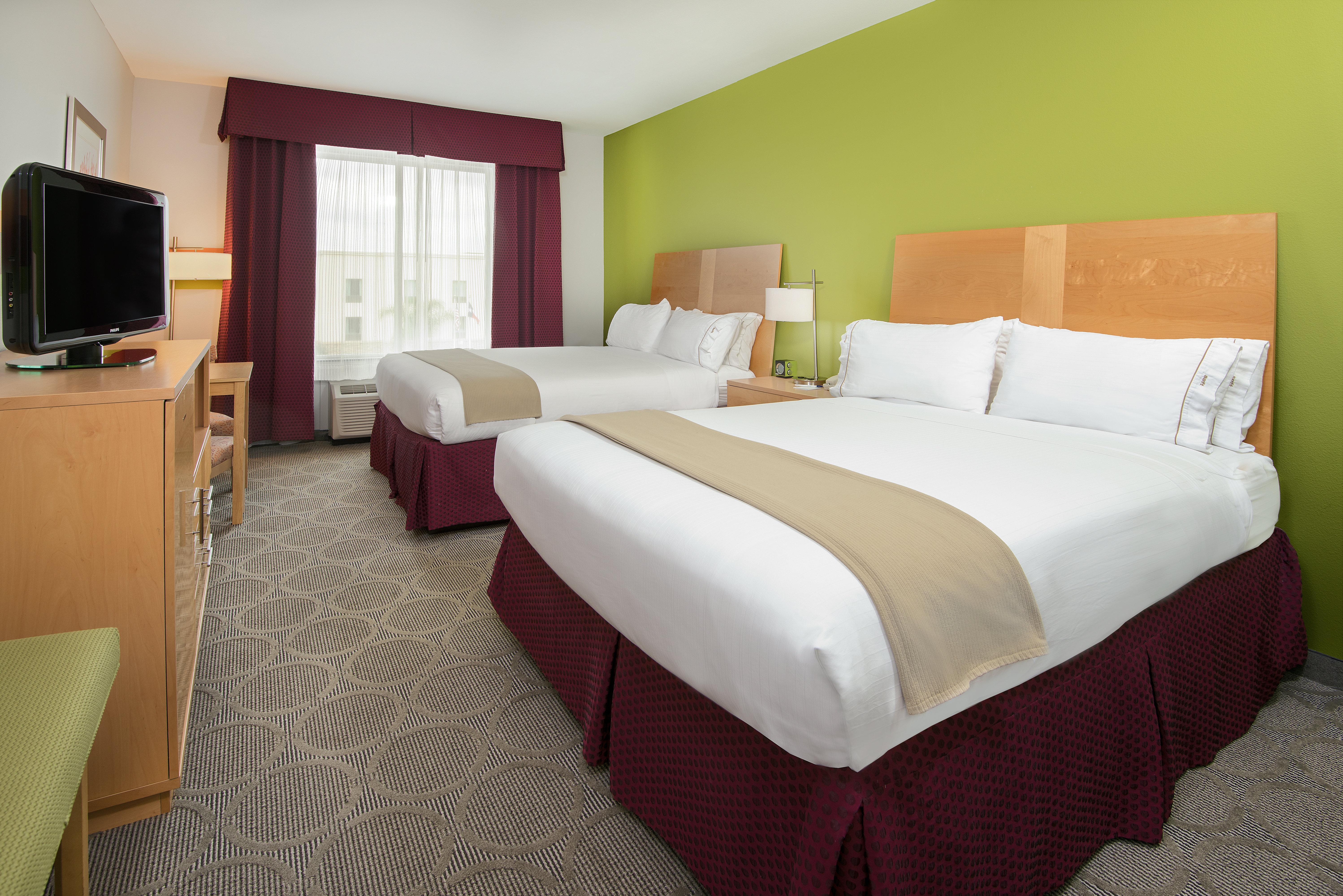 Holiday Inn Express Hotel & Suites Clute-Lake Jackson By Ihg 외부 사진