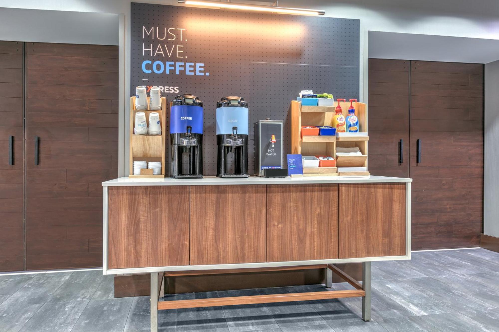 Holiday Inn Express Hotel & Suites Clute-Lake Jackson By Ihg 외부 사진